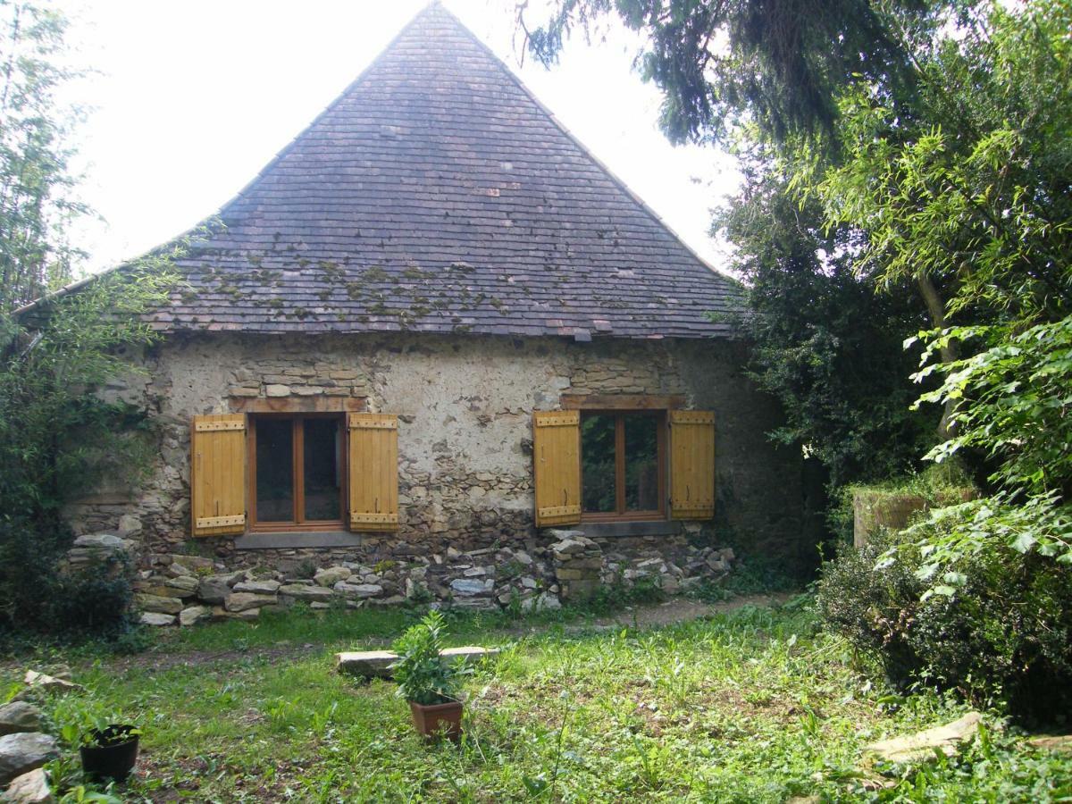 Pear Tree Gite Génis Kültér fotó